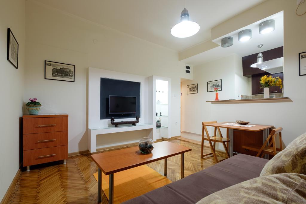 בלגרד M&M Downtown Apartment חדר תמונה
